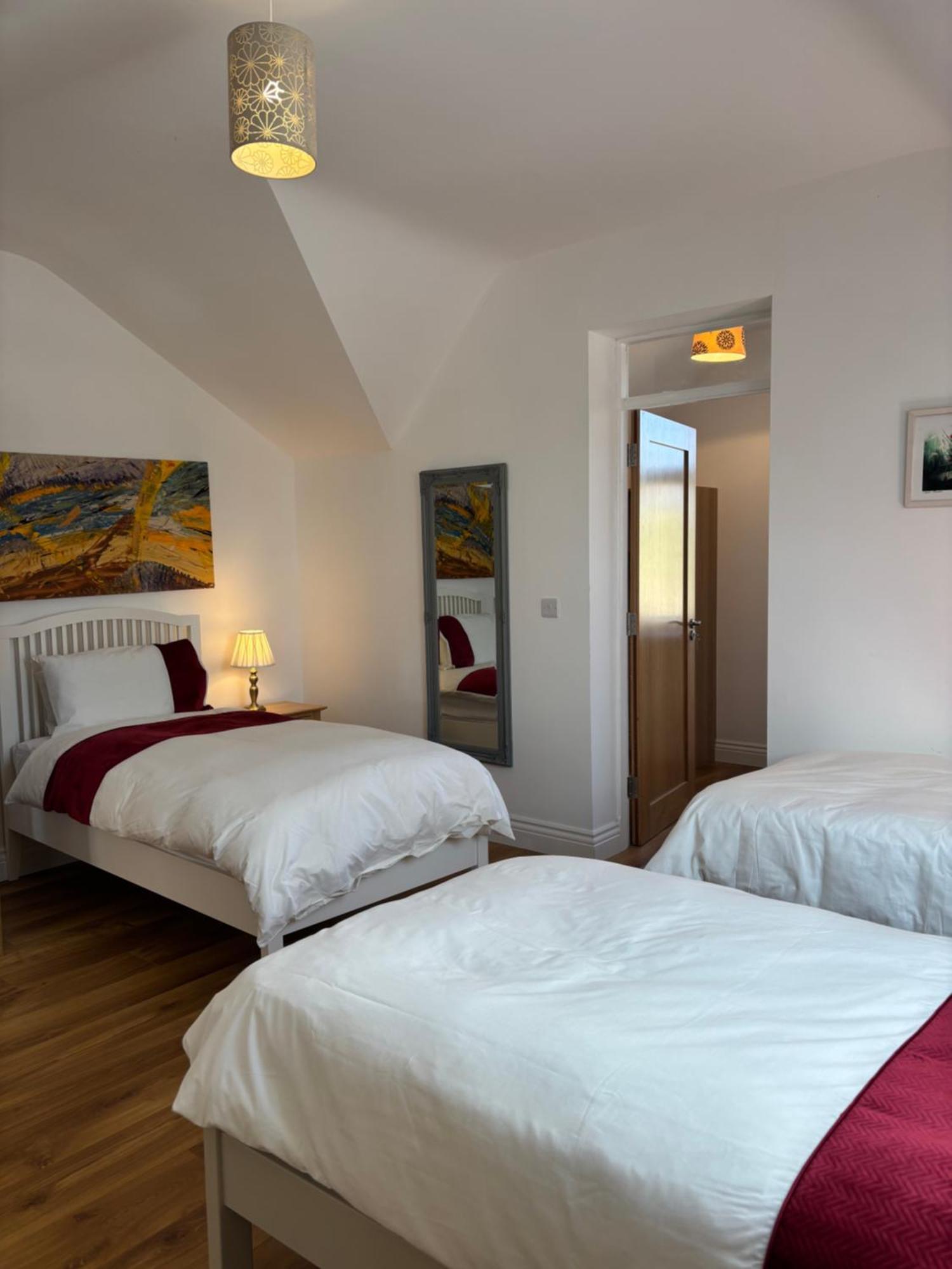Lough Key Luxury Riverfront Apartment Cootehall Exterior foto